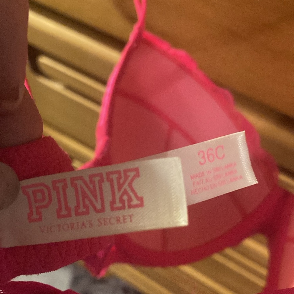 Victoria secret neon pink bra - Picture 3 of 3
